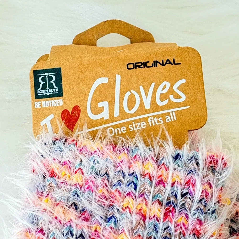 Robin Ruth Michigan Fuzzy‎ Gloves